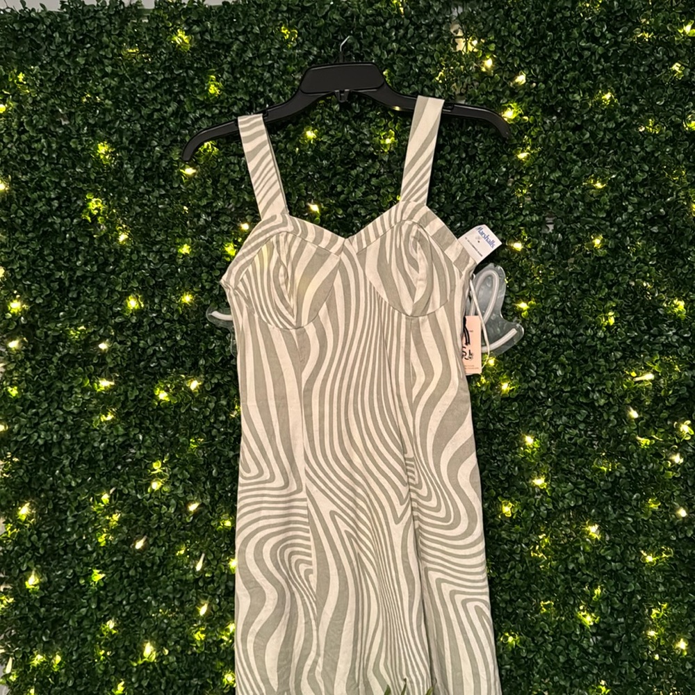 Sincerely Jules gray and cream zebra pattered dress